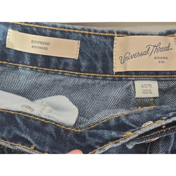 Universal Thread Boyfriend Jeans Women's Size 4 Blue Raw Hem Patchwork Tapered - Picture 8 of 10